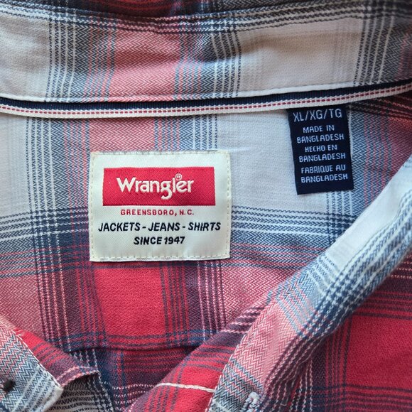 Wrangler Men's XL Soft Red And White Plaid Long-Sleeve Button-Down Shirt NWT - Picture 4 of 5